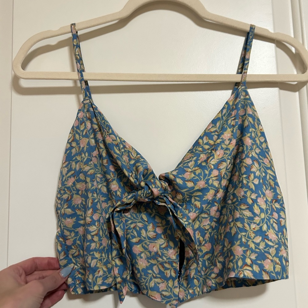 🌸☀️💗 Billabong Floral Smocked Cropped Tank Top 💗☀️🌸